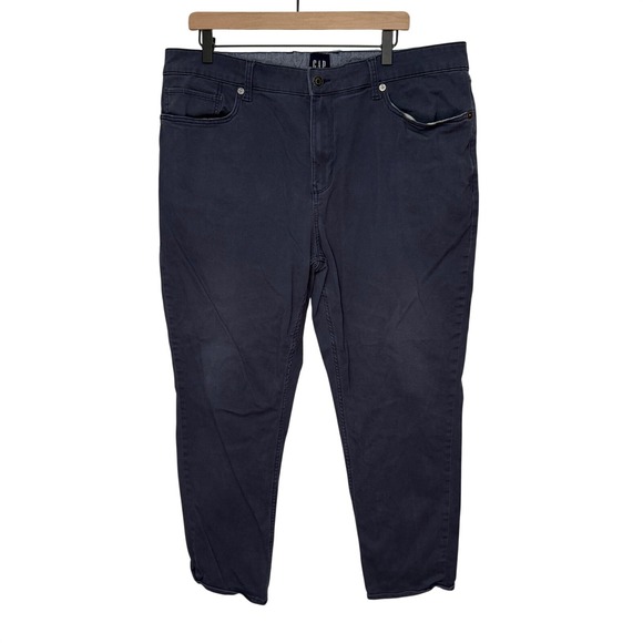 GAP Other - GAP Men's Blue Gray Chinos Straight Fit Pants Size Measures 40 x 28‎